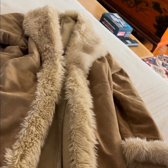 Wilsons Leather Jackets & Blazers - Beautiful WARM Wilson’s Leather  and shearling buckskin colored long coat. XL